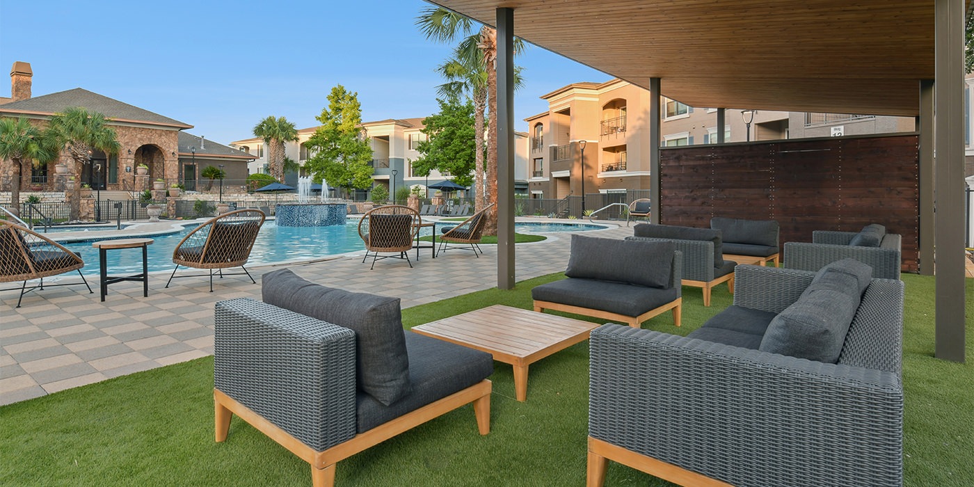 Outdoor Lounge